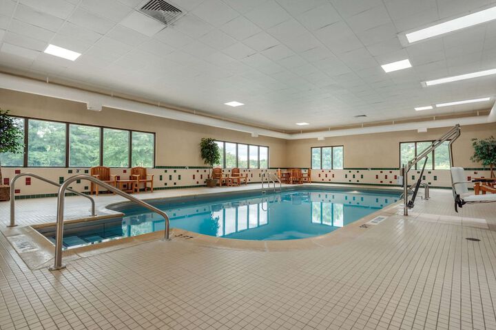 Pool 7 of 37