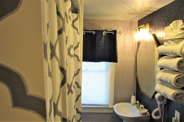 Room 50 of 137