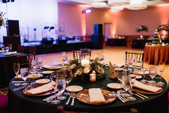 Ballroom/Hall 60 of 80