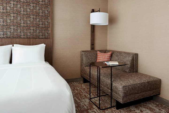 Room 10 of 52