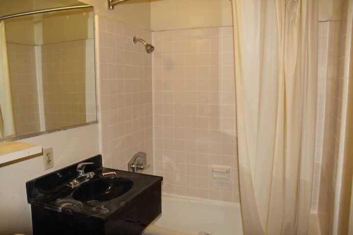 Room 8 of 21