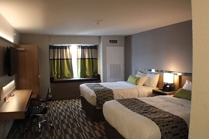 Room 12 of 23