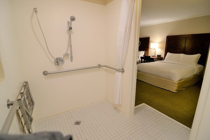 Room 110 of 136