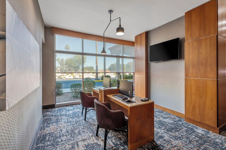 Hyatt Place Phoenix / Chandler-Fashion Center