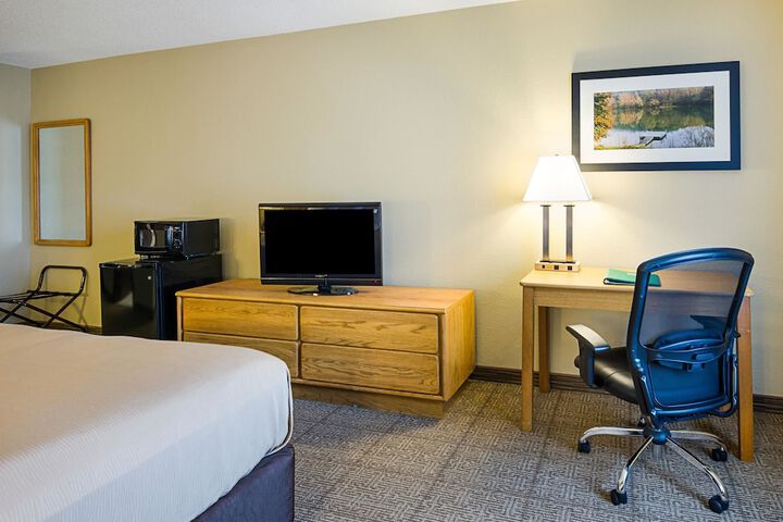 Room 15 of 37