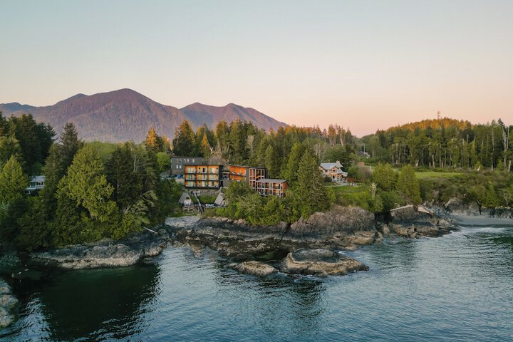 Duffin Cove Oceanfront Lodging