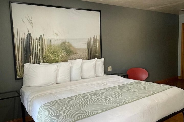 Room 5 of 24