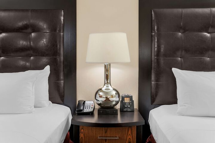 Room 50 of 82