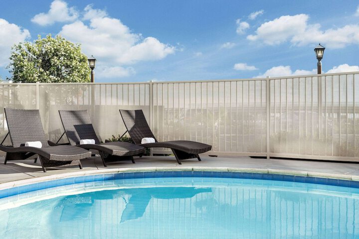 Pool 6 of 52