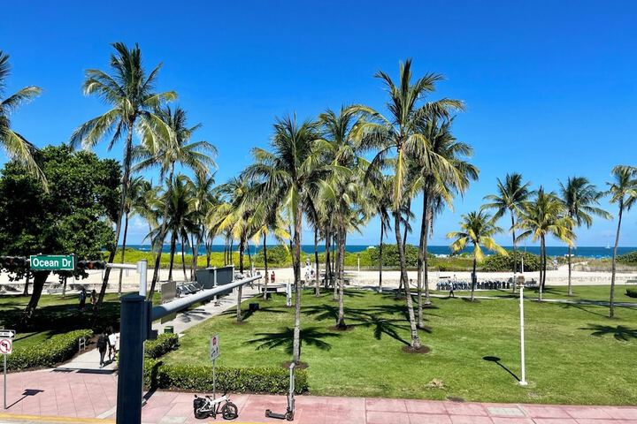 Majestic Hotel South Beach
