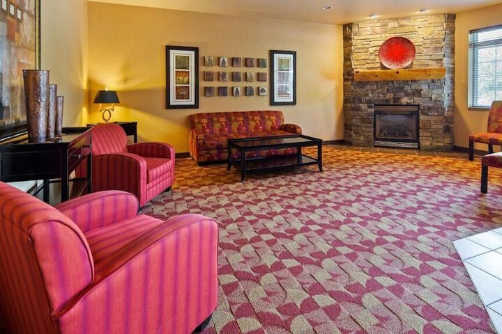 Hotel Interior 6 of 14