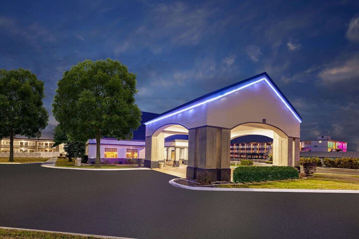Hotel 6 of 87