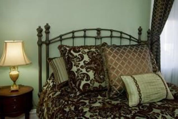Abigail House Bed & Breakfast