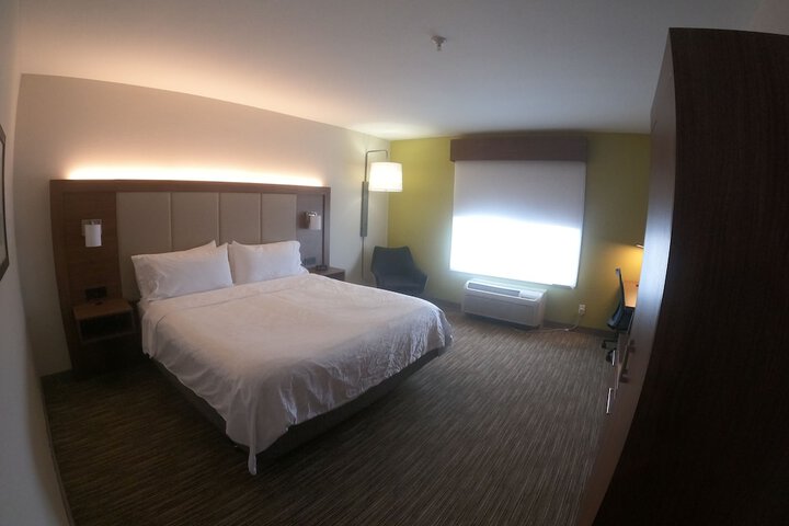 Room 55 of 90
