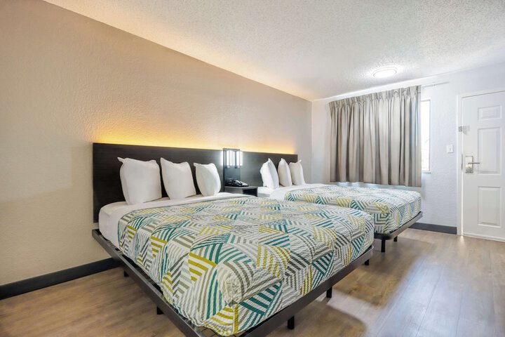 Room 18 of 24