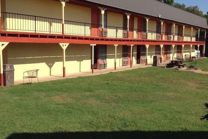 Hotel 4 of 23