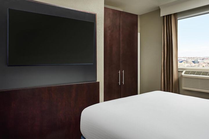 Hotel Alex Johnson Rapid City Curio Collection by Hilton