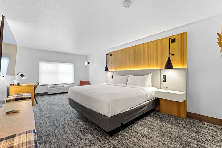 Room 30 of 41