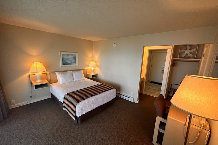 Room 54 of 181