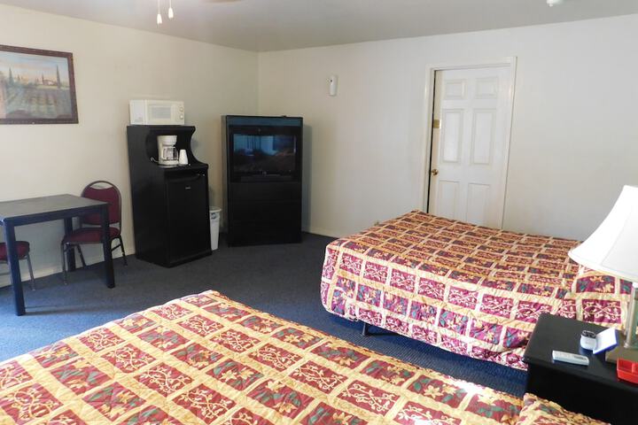 Little Shamrock Motel A1