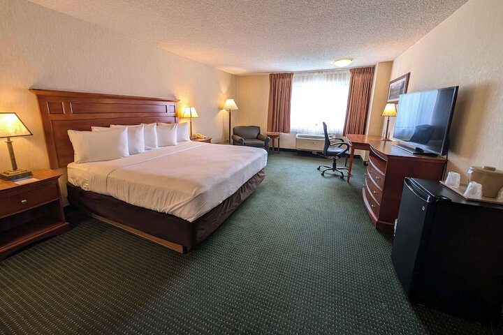 Room 13 of 35