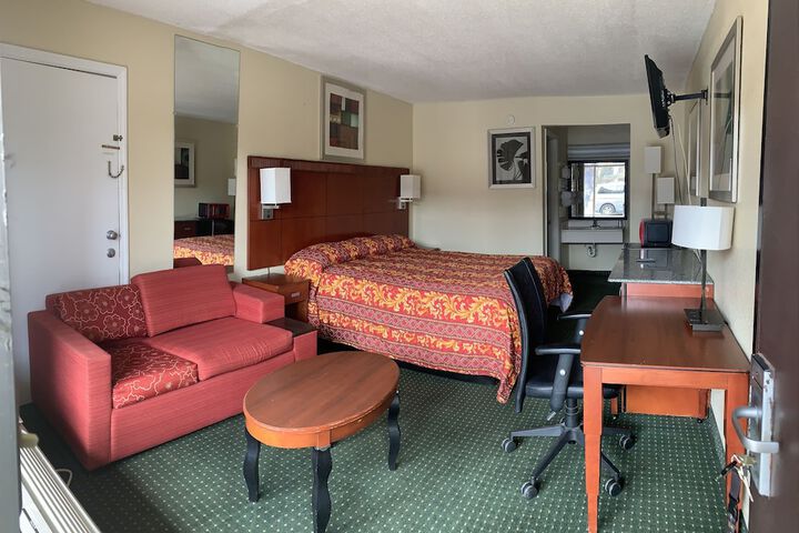 Night Inn