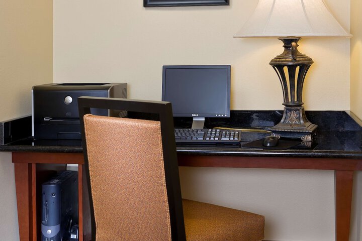 Hampton Inn Houston / Stafford
