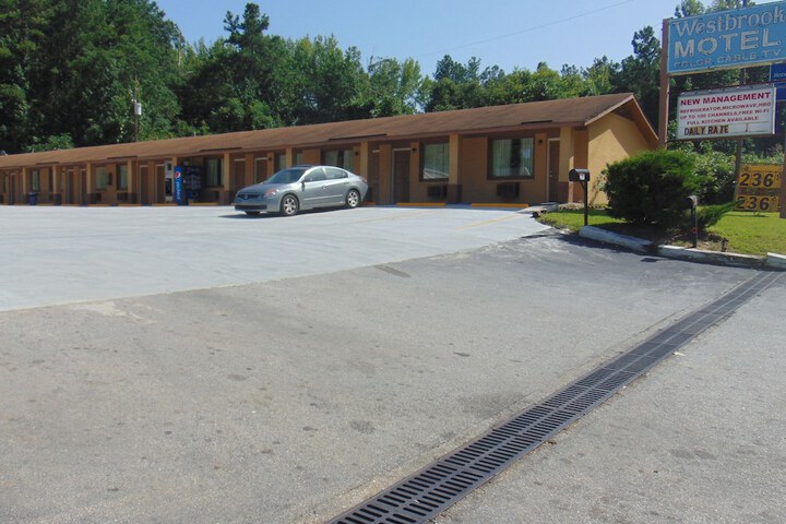 Hotel 3 of 40
