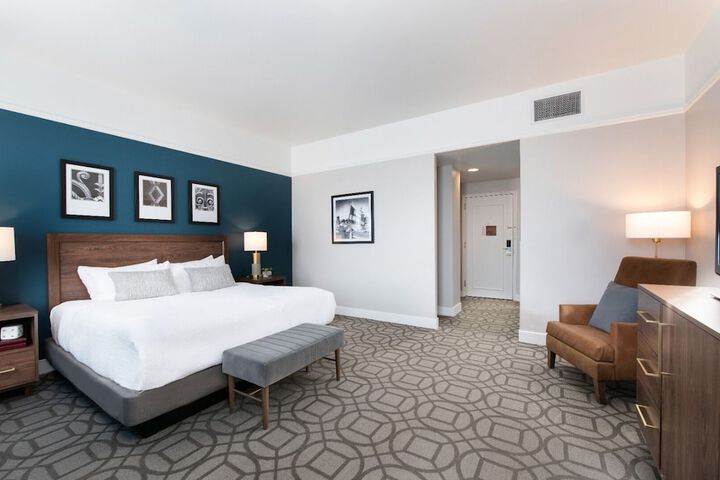 Magnolia Hotel Omaha