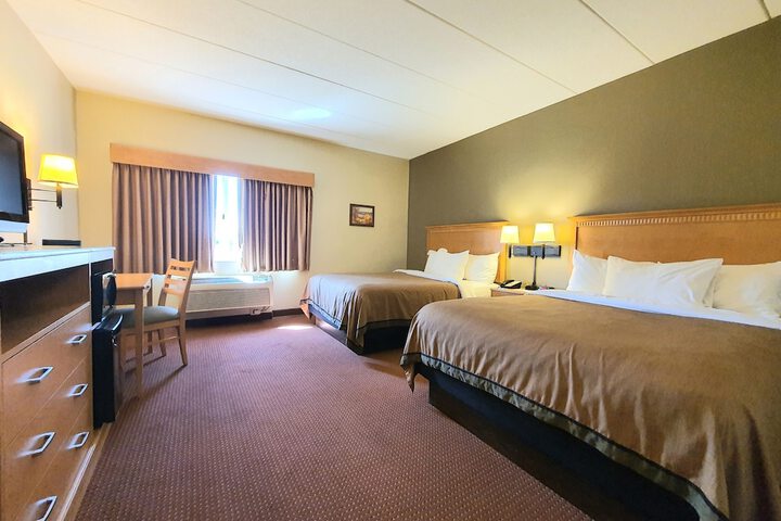 Room 10 of 66