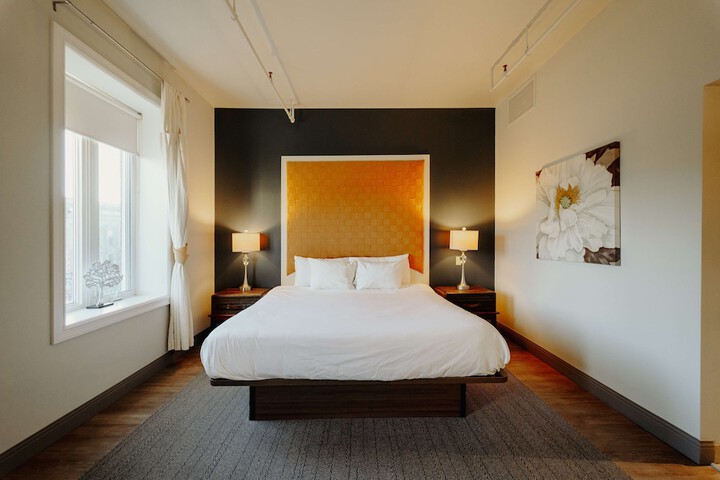 Room 15 of 22
