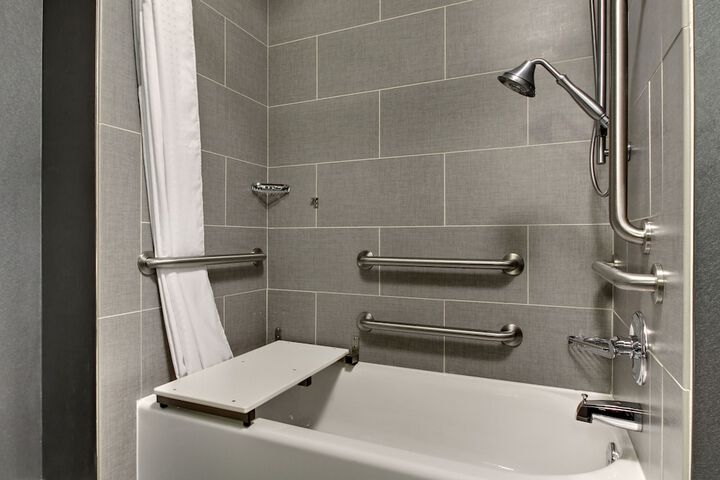 Holiday Inn Express Hotel & Suites Albany by IHG