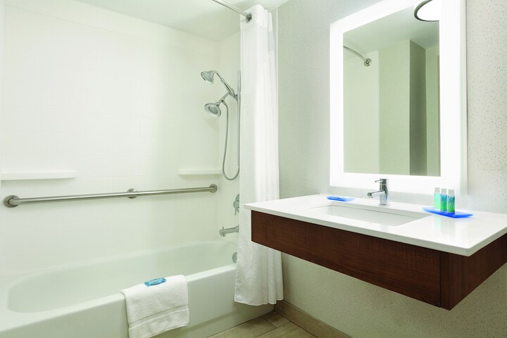 Holiday Inn Express Hartford South - Rocky Hill by IHG