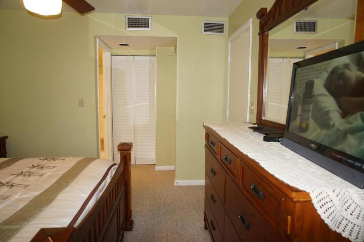 Bass & Sun Condominium 2 / 2 Bedroom
