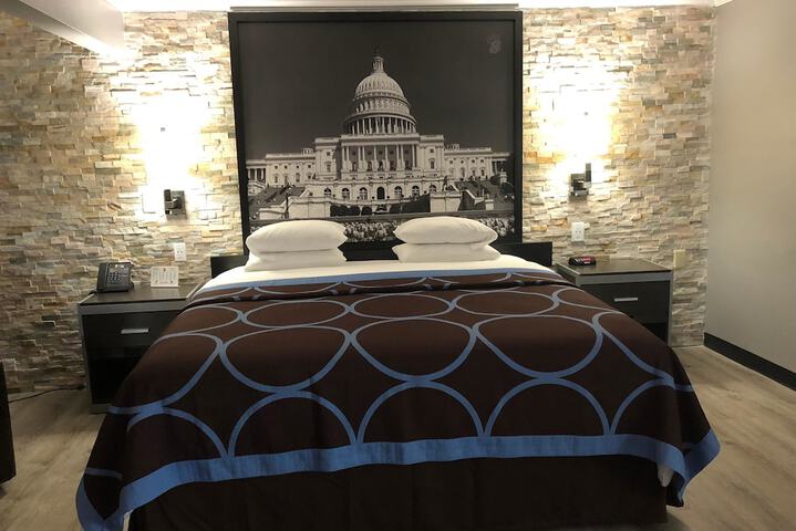 Room 17 of 21