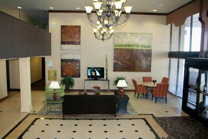 Hotel 5 of 76