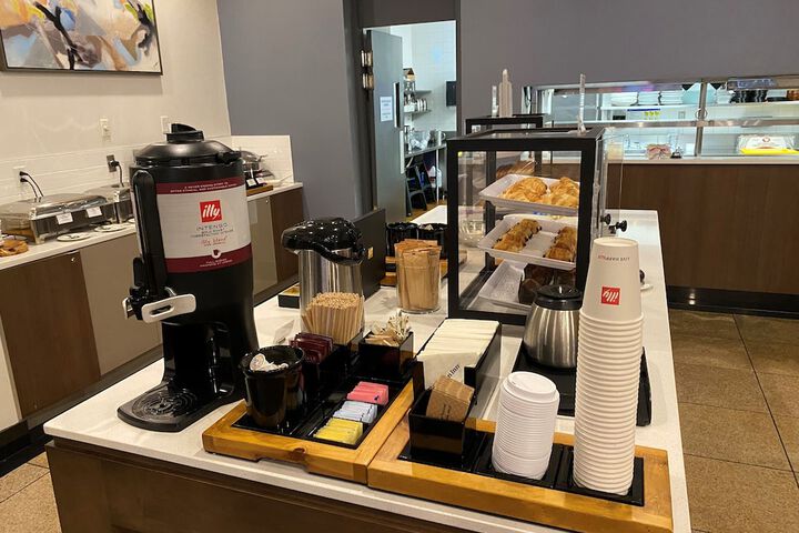 Breakfast/Coffee Service 21 of 26