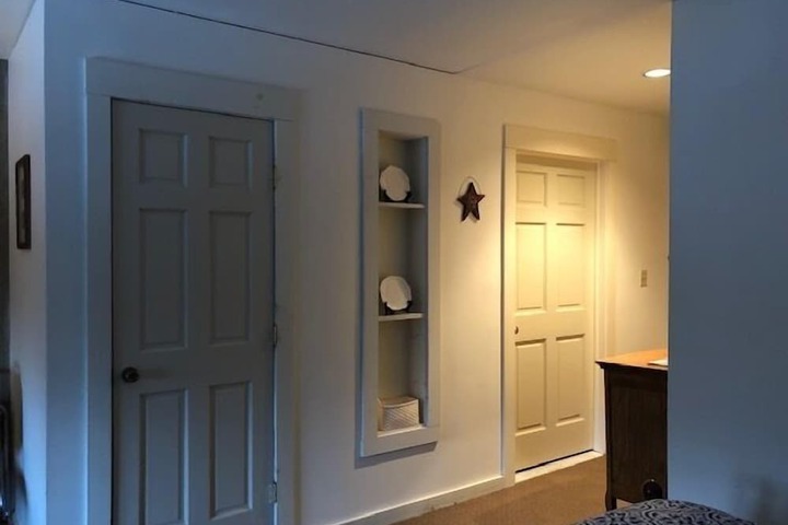 Room 45 of 77