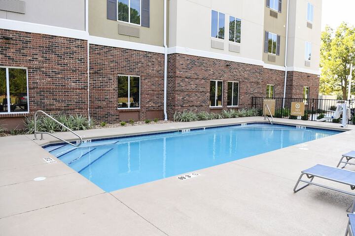 Candlewood Suites Valdosta Mall by IHG