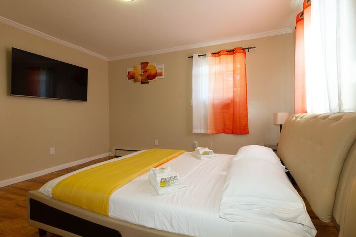 Room 45 of 76