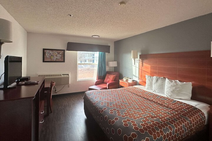 Room 14 of 21