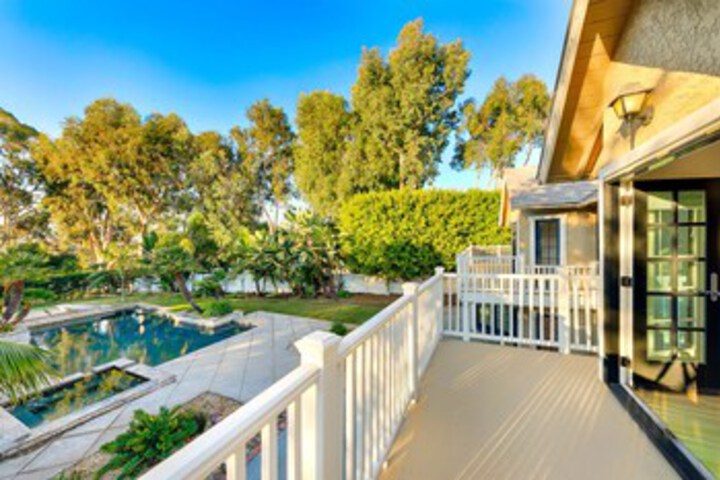 5BDRM Villa Via Mil Cumbres