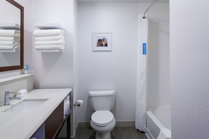 Room 18 of 26