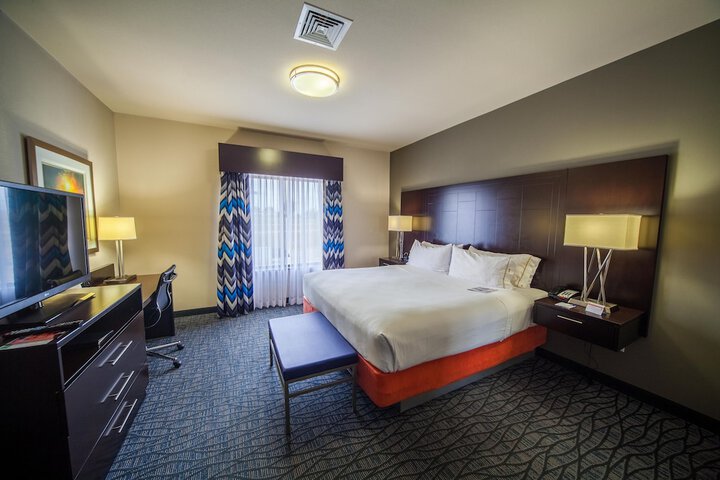Room 14 of 30