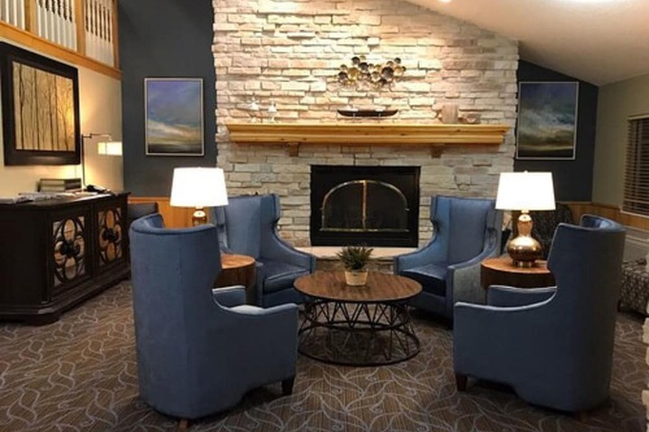 AmericInn by Wyndham Hotel and Suites Long Lake