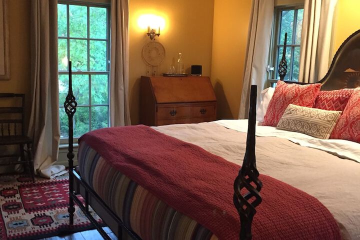 Room 32 of 71