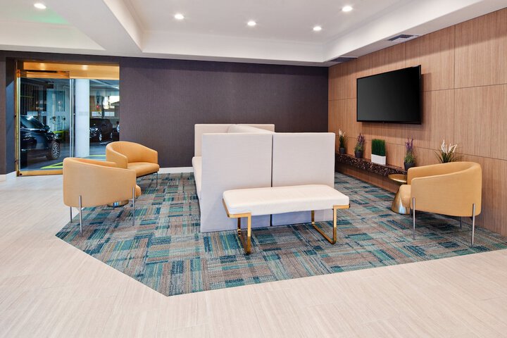 Hotel 5 of 68