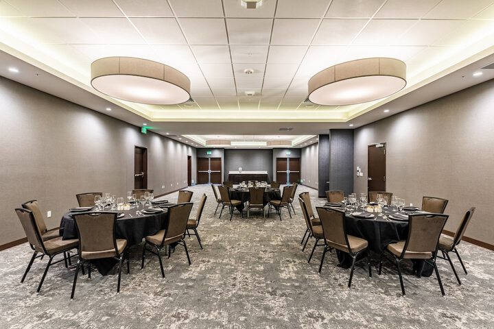 Ballroom/Hall 49 of 52