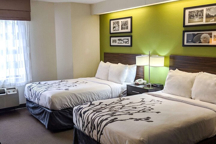 Room 8 of 30