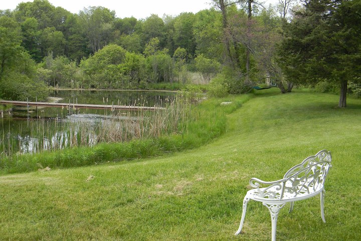 BMI Bed & Breakfast and Oasis